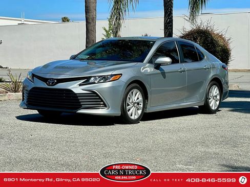 Used 2024 Toyota Camry LE w/ Convenience Package FWD image 27
