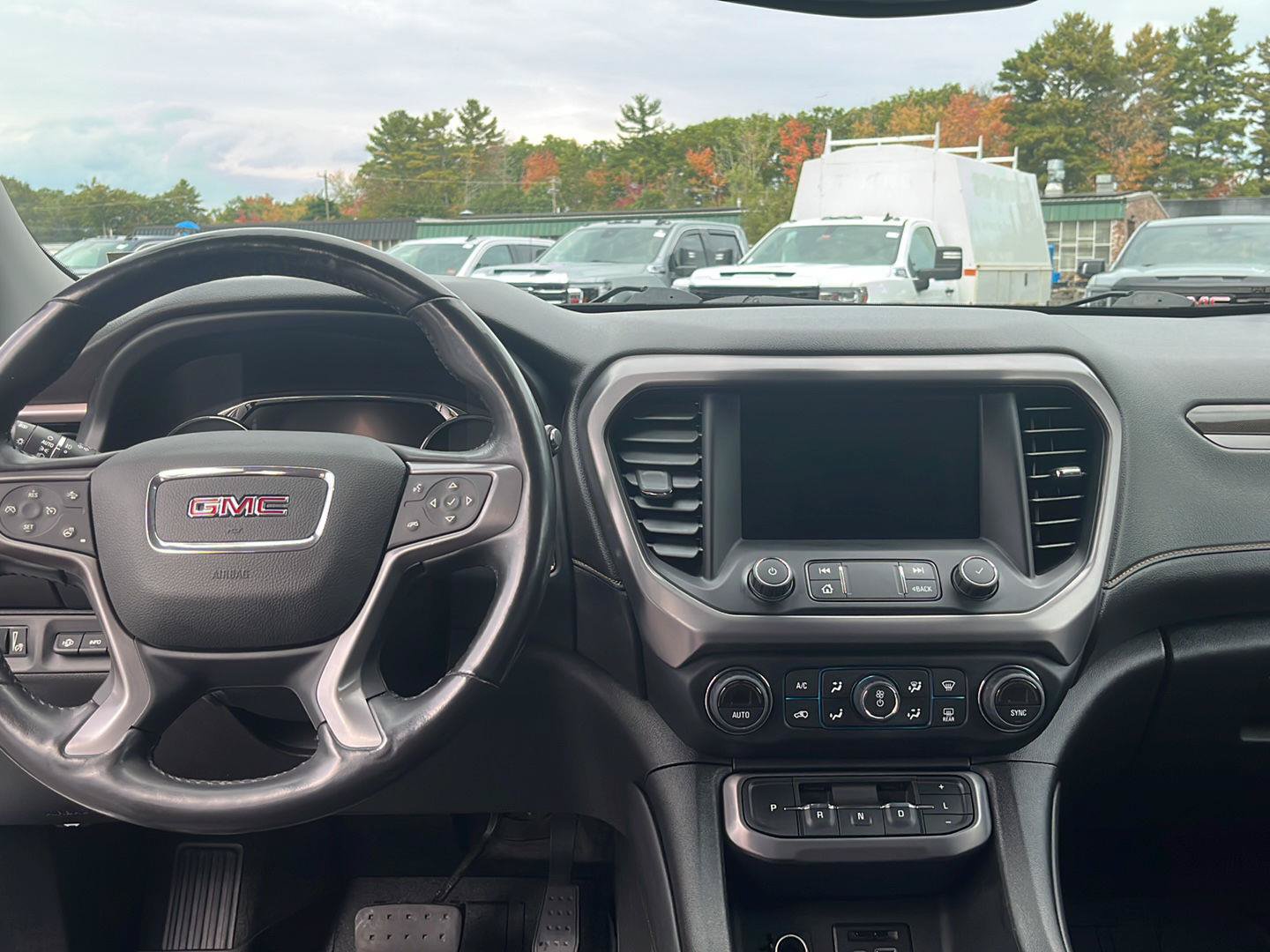 Used 2022 GMC Acadia AT4 w/ Technology Package AWD/4WD image 15