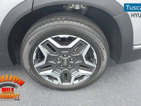 Used 2023 Hyundai Santa Fe Limited FWD image 11