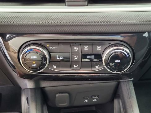 Used 2025 Chevrolet TrailBlazer LT w/ Convenience Package image 25