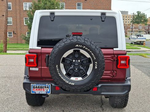 Used 2021 Jeep Wrangler Islander image 5