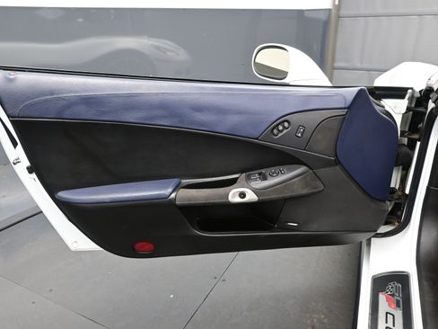 Used 2013 Chevrolet Corvette 427 w/ 1SC Preferred Equipment Group image 9