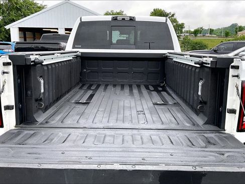 Used 2022 RAM 2500 Limited AWD/4WD image 9