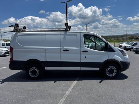 Used 2018 Ford Transit 250 130 Low Roof RWD image 37