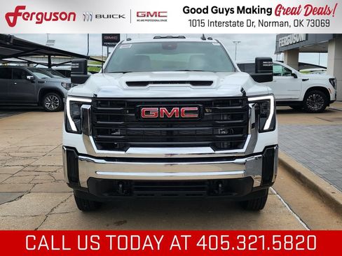 New 2026 GMC Sierra 3500 Pro AWD/4WD image 8