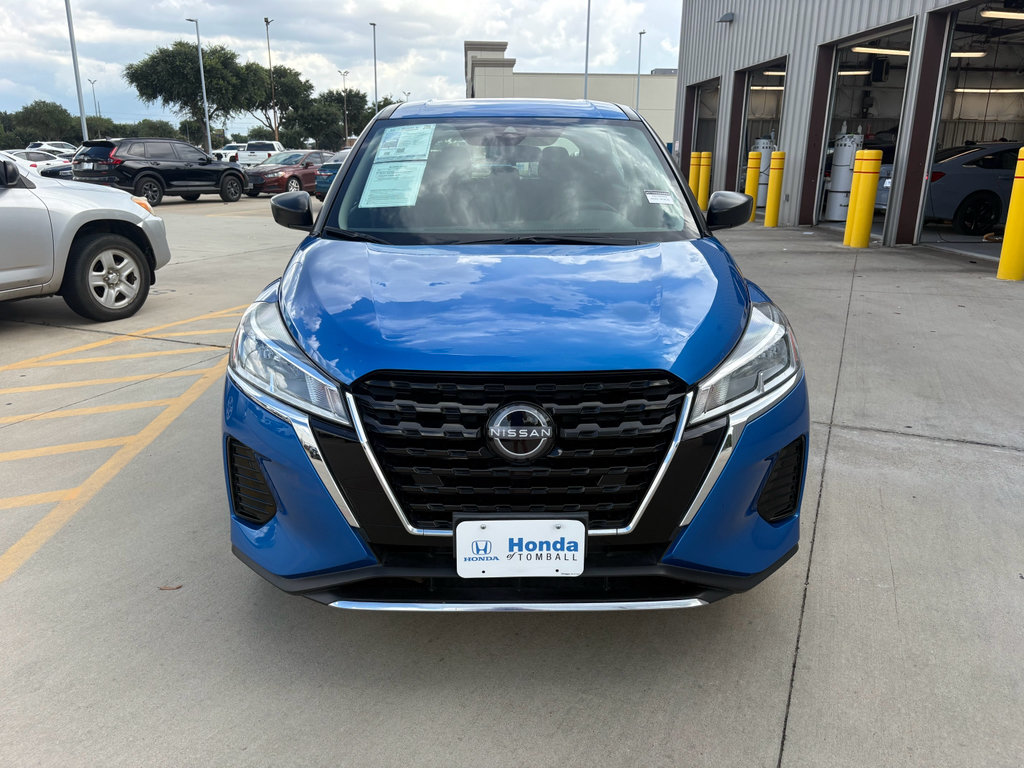 Used 2024 Nissan Kicks S FWD image 3