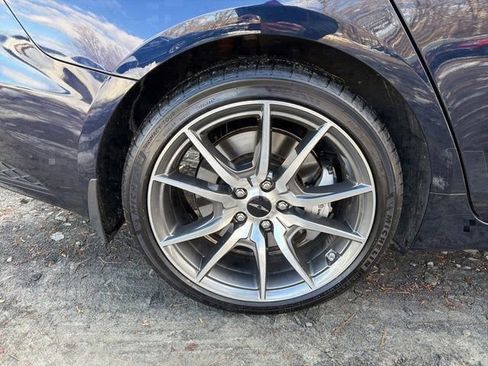 Used 2026 Genesis G70 2.5T image 8