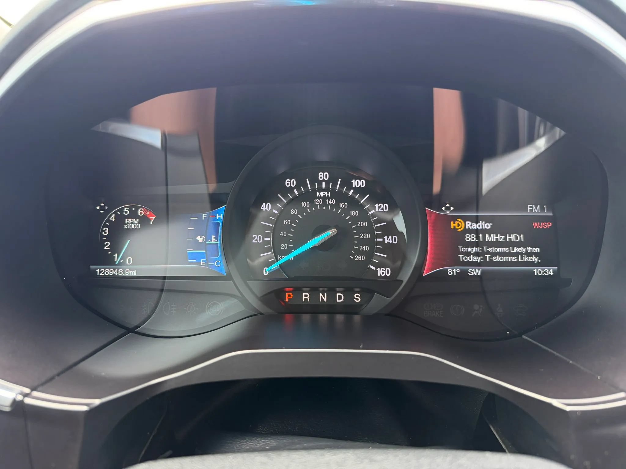 Used 2018 Ford Edge Titanium w/ Equipment Group 301A FWD image 14