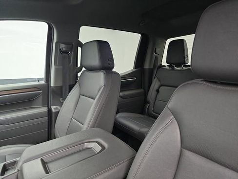 Used 2025 GMC Sierra 1500 SLT image 46