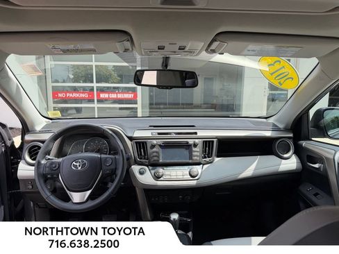 Used 2013 Toyota RAV4 Limited AWD/4WD image 6