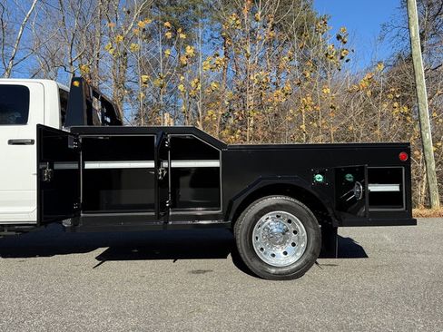 New 2026 RAM 5500 Tradesman w/ Chrome Appearance Group AWD/4WD image 12
