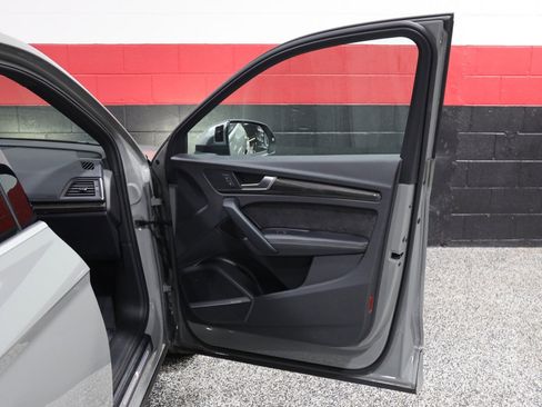 Used 2020 Audi SQ5 Premium Plus image 26
