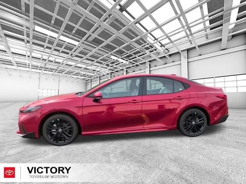 Used 2026 Toyota Camry SE AWD/4WD image 7