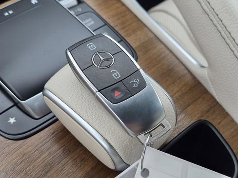 Certified 2024 Mercedes-Benz GLE 350 4MATIC image 38