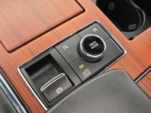 Used 2024 Lincoln Navigator L Reserve w/ Equipment Group 201A image 28