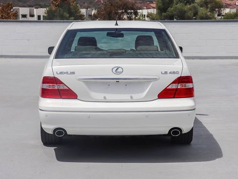 Used 2005 Lexus LS 430 RWD image 5