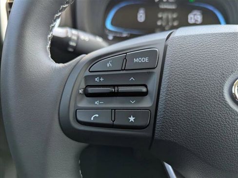 New 2026 Hyundai Venue SEL FWD image 13