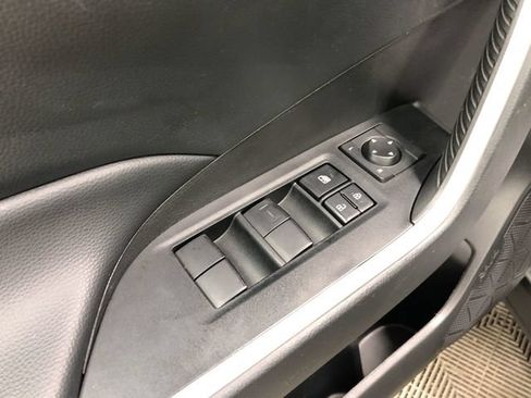 Used 2023 Toyota RAV4 LE AWD/4WD image 13