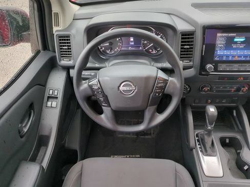 Used 2023 Nissan Frontier S w/ Technology Package AWD/4WD image 17