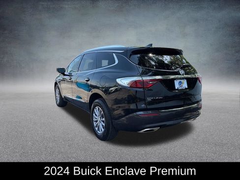 Used 2024 Buick Enclave Premium AWD/4WD image 3