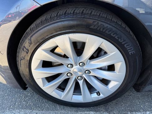 Used 2018 Tesla Model S 75D AWD/4WD image 28