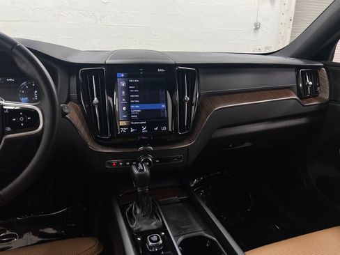 Used 2021 Volvo XC60 T5 Inscription w/ Advanced Package AWD/4WD image 19