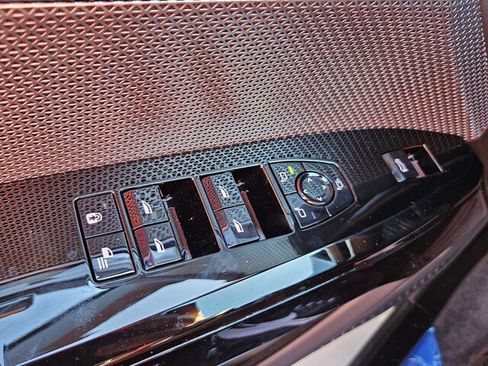 New 2026 BMW i7 eDrive50 w/ M Sport Package image 32