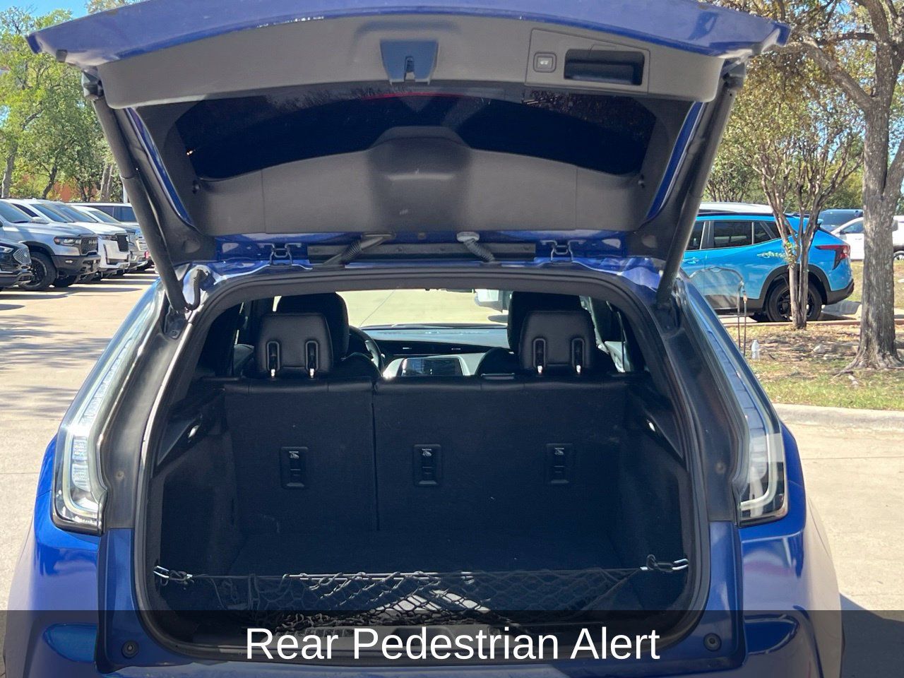 Used 2022 Cadillac XT4 Sport w/ Enhanced Visibility Package FWD image 20