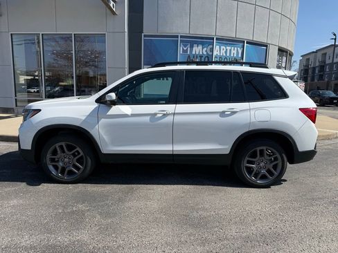 Used 2023 Honda Passport EX-L image 2