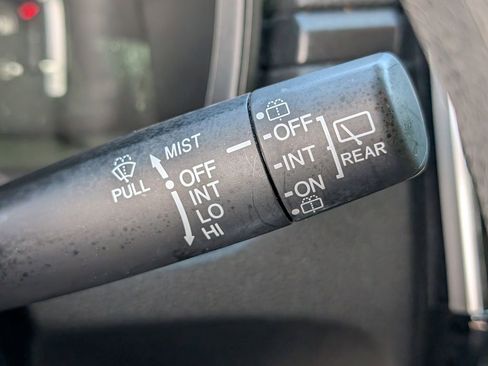 Used 2018 Honda CR-V LX image 25