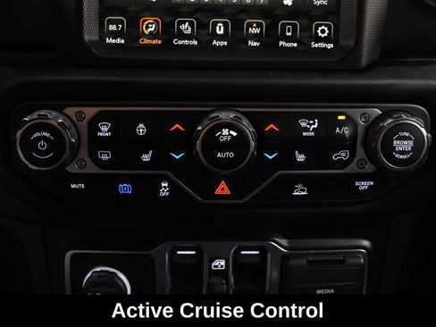Used 2023 Jeep Wrangler Unlimited Sahara w/ Cold Weather Group AWD/4WD image 21