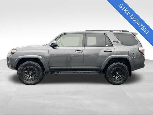 Used 2022 Toyota 4Runner TRD Off-Road Premium image 4