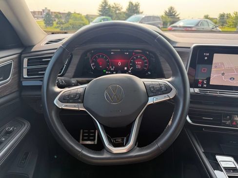 Used 2024 Volkswagen Atlas SEL Premium R-Line AWD/4WD image 19