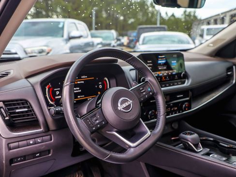 Used 2023 Nissan Rogue Platinum w/ Platinum Premium Package FWD image 15