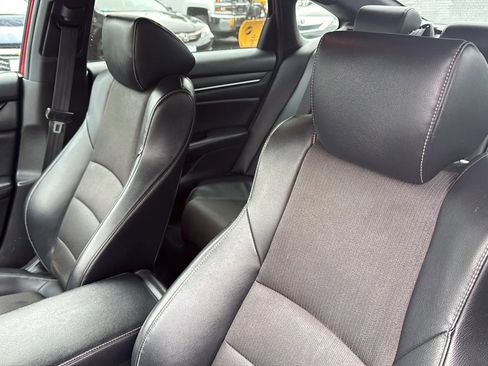 Used 2018 Honda Accord Sport image 15