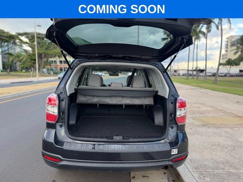 Used 2015 Subaru Forester 2.5i Premium w/ All-Weather Package AWD/4WD image 11