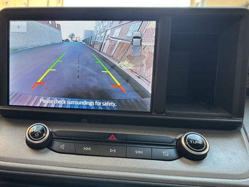 Used 2022 Ford Maverick Lariat w/ Lariat Luxury Package image 18