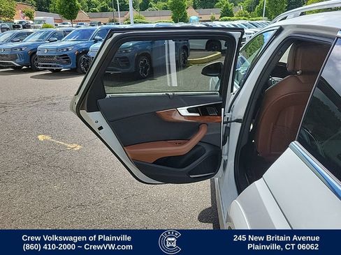 Used 2023 Audi A4 2.0T allroad Premium Plus AWD/4WD image 45
