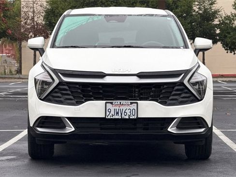 Certified 2023 Kia Sportage LX image 11