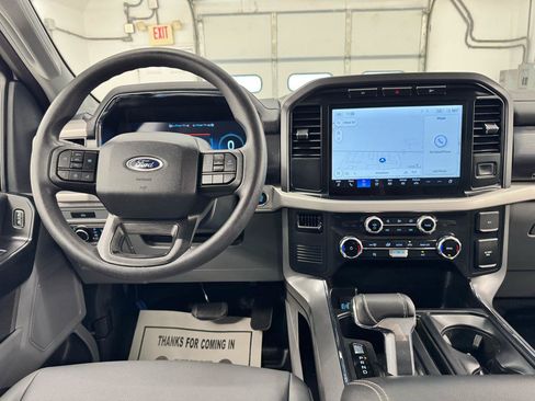 Used 2022 Ford F150 Lightning Pro AWD/4WD image 19