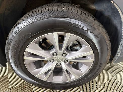 Used 2014 Toyota Highlander XLE image 14