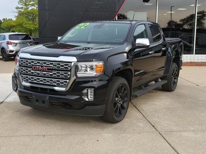 Used 2022 GMC Canyon Denali w/ Denali Black Edition Package
