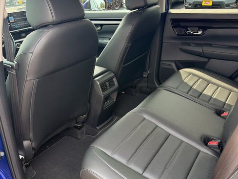 Used 2025 Honda CR-V EX-L image 16
