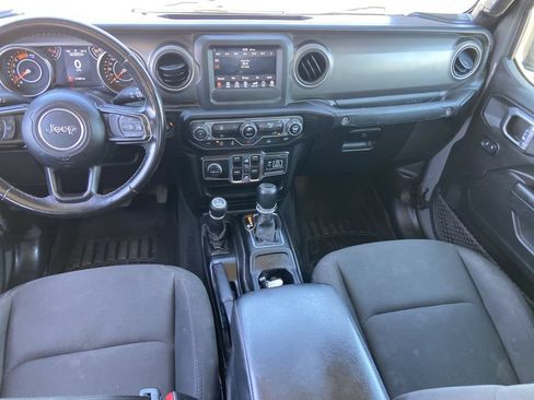 Used 2022 Jeep Gladiator Sport AWD/4WD image 15