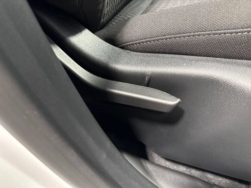 New 2026 Chevrolet Equinox LT w/ Safety and Technology Package FWD image 35