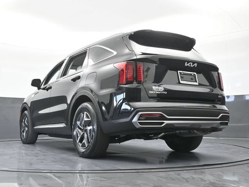 Used 2023 Kia Sorento EX FWD image 61