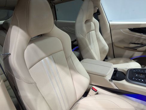 New 2026 Aston Martin DBX 707 image 29