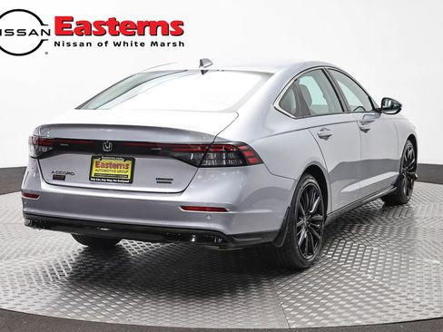 Used 2024 Honda Accord Touring image 5