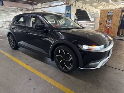 Certified 2022 Hyundai Ioniq 5 SE RWD image 2