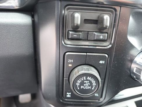 Used 2025 Ford F250 Lariat w/ Lariat Ultimate Package image 34